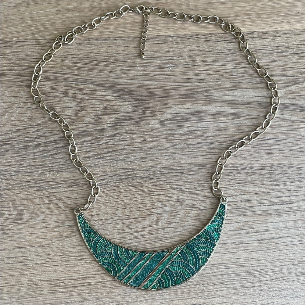 VINTAGE ART DECO BIB NECKLACE Green Brass Egyptian Revival Crescent Collar - Picture 6 of 10
